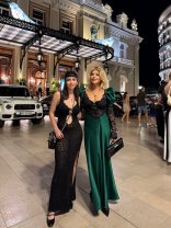 Loredana Groza, cea mai mândră mamă. Ce imagini rare cu fiica ei a publicat din cufărul cu amintiri. Cele două au o relație specială