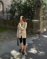 Pantaloni Capri cu sacou