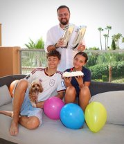 Eva Măruță a împlinit 11 ani. Familia a marcat momentul în Spania.