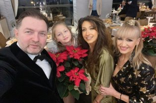 Ce mare și frumoasă a crescut unica nepoată a regretatului Ion Dichiseanu. Tatăl ei este Adrian Artene