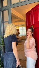 Loredana, impresionată peste măsură de casa Niculinei Stoican. Cum arată vila de lux din Târgu Jiu. Vedeta a deschis ușa locuinței sale și pentru urmăritorii din online