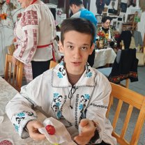 Daniel Buzdugan, mărturisire emoționantă despre călătoria spirituală începută alături de fiul său. „Tată și fiu, cu Hristos în inimă”. Omul de radio și fiul lui sunt legați de credință