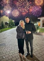 Elena Udrea, apariție de senzație în rolul de nașă, la un an de când a ieșit din închisoare. Ce rochie spectaculoasă a ales pentru marele eveniment. Internauții s-au întrebat dacă este căsătorită cu partenerul ei