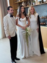 Val de critici pentru Anastasia Soare după nunta nepotului său. Regina Sprâncenelor s-a îmbrăcat în alb: „Te-ai gândit tu să ieși în evidență, nu mireasa”. A venit în România pentru nunta nepotului ei