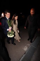 Nicușor Dan și Mirabela Grădinaru, apariție elegantă la nunta lui Alexandru Nazare. Ce mesaj le-a transmis președintele mirilor. Cununia religioasă a avut loc la Mănăstirea Cașin