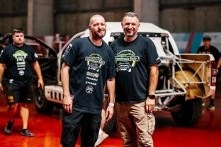 Detalii neștiute despre Mihai Ban, partenerul lui Cheloo de la „Asia Express”. Cum s-au cunoscut cei doi. Au scris istorie la Dakar