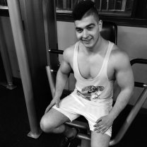 Cum arăta Lorenzo înainte de relația cu Nattasha. Imagini rare cu cei trei copii ai lui. Nu a avut mereu trupul acoperit de tatuaje