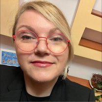 Cum arată astăzi Marie Jeanne Ion, jurnalista româncă răpită în Irak în 2005. În prezent este director de programe la Euronews