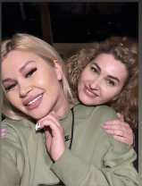Pe ea o cunoaște toată țara, dar puțini știu cine este sora Oanei Tomoiagă de la „Asia Express” 2026. Ce pasiune are Maria. Cele două sunt extrem de diferite