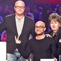 Cine sunt părinții lui Mihai Bendeac și cum au reușit să rămână împreună o viață. Sunt căsătoriți de 45 de ani: „Am ales să stăm unul lângă celălalt an după an”. Dănuț Bendeac este inspector al muncii
