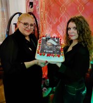 Fiica Dianei Șoșoacă a împlinit 14 ani. Cum arată Thais și ce urare emoționantă i-a transmis mama ei: „Dumnezeu să fie cu tine toată viața”. Adolescenta este fană Michael Jackson