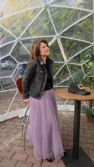 Oana Sîrbu, apariție surprinzătoare la „Poarta Pangrati”, de la TVR2. A depănat amintiri din cei 40 de ani de carieră