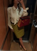 Câteva cuvinte despre neutre: Burnt Olive (propunerea Pantone 2)