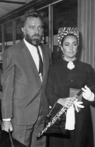 Elizabeth Taylor şi Richard Burton