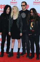 Taylor și trupa „The Pretty Reckless”