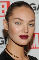 Doza zilnică de vitamine, secretul fremueştii lui Candice Swanepoel