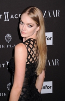 Cum îşi păstrează Lindsay Ellingson părul superb