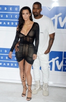 Kim Kardashian şi Kanye West