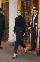 Bluza neagră