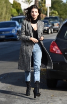 Jeans, dar festiv
