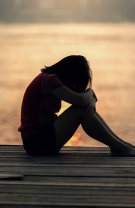 Ești single, divorțată sau văduvă