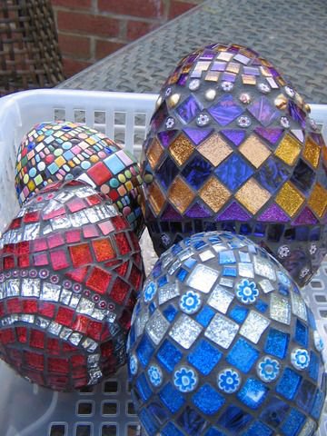 Ouă cu model mozaic