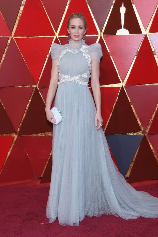 Locul 7:  Emily Blunt în Schiaparelli Haute Couture