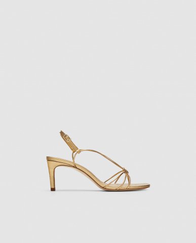 Sandale aurii din piele cu toc Zara – 199,90 de lei