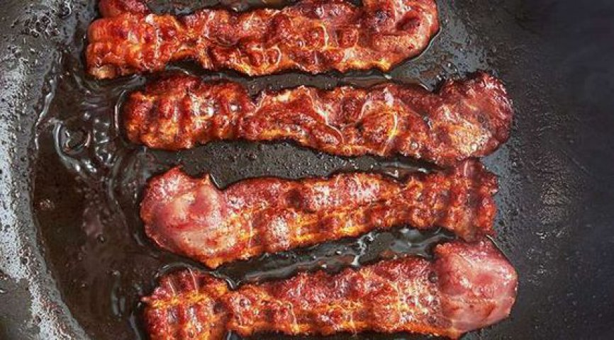 Bacon sau cârnați