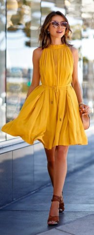 Rochie galbenă