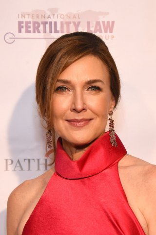 Brenda Strong, roluri în unele dintre cele mai de succes seriale