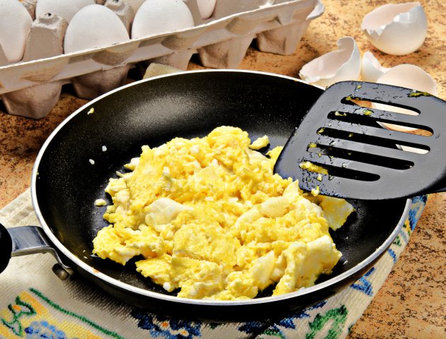 Gătești ouăle jumări la temperatură mare