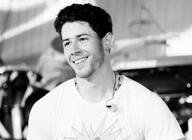 Nick Jonas (29 de ani)
