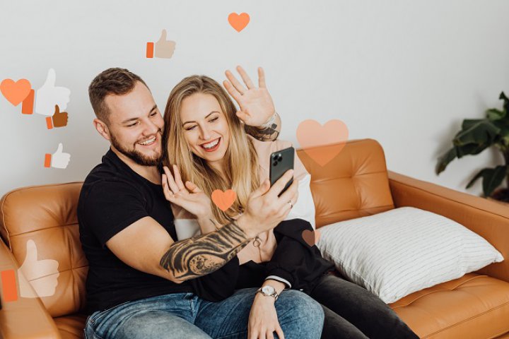 6. Le crește stima de sine dacă se fotografiază la brațul persoanei iubite