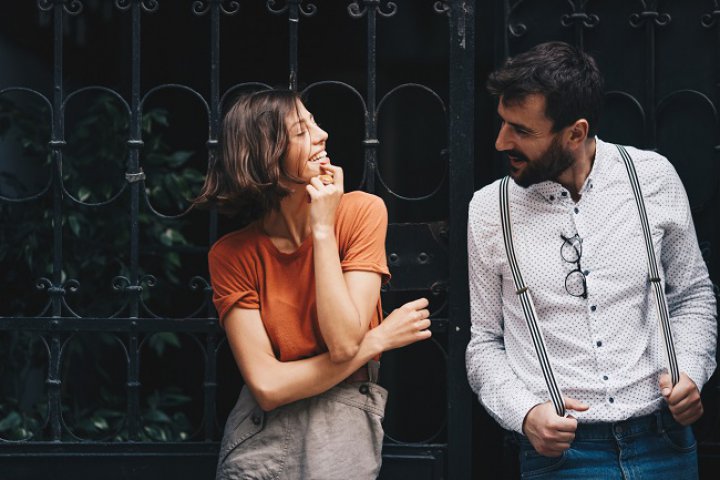 7. Nu te feri de contactul vizual