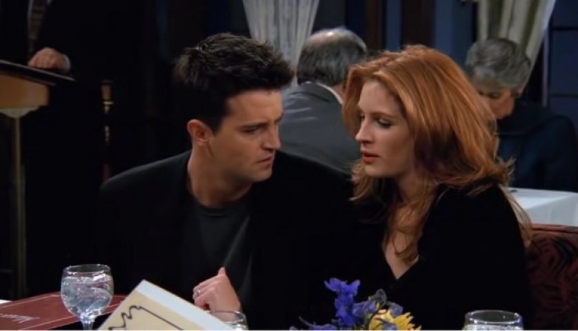 4. Julia Roberts (54 de ani) și Matthew Perry (52 de ani)
