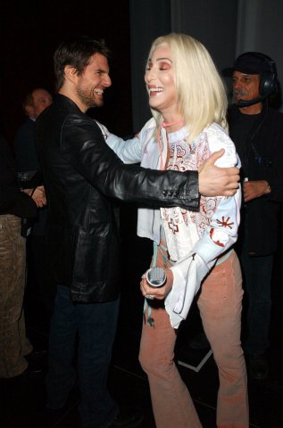 12. Cher (76 de ani) și Tom Cruise (60 de ani)