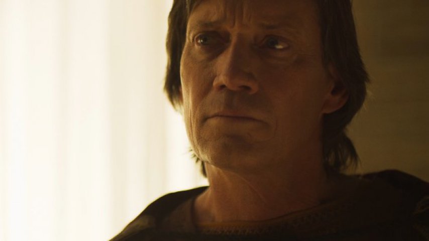 A început să joace în filme bazate pe credință