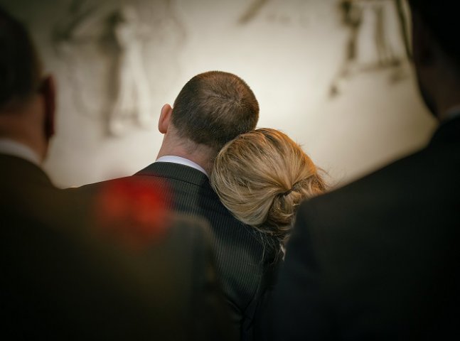 Reiei legătura cu persoane rămase în trecut, dar care împărtășesc aceleași emoții cu tine după această pierdere
