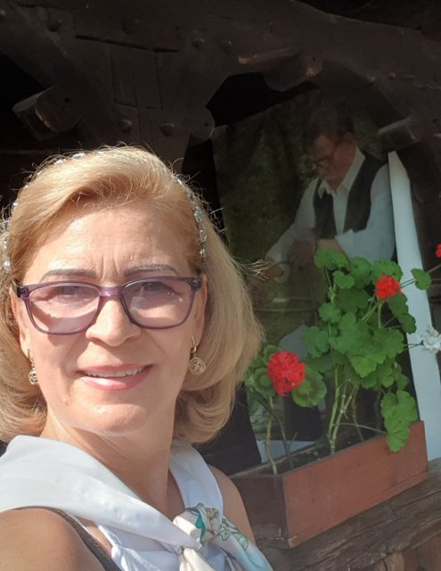 Nu are operații estetice și susține că munca o menține tânără