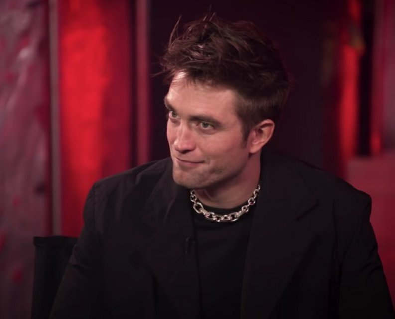 Robert Pattinson (Edward Cullen) – născut pe 13 mai 1986