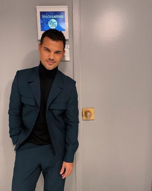 Taylor Lautner (Jacob Black) – născut pe 11 februarie 1992