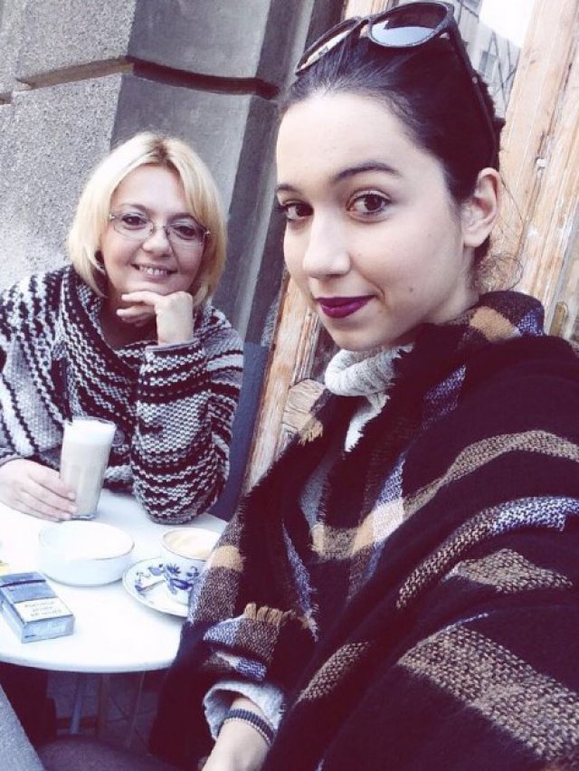 Cu ce se ocupă fiica Emiliei Popescu