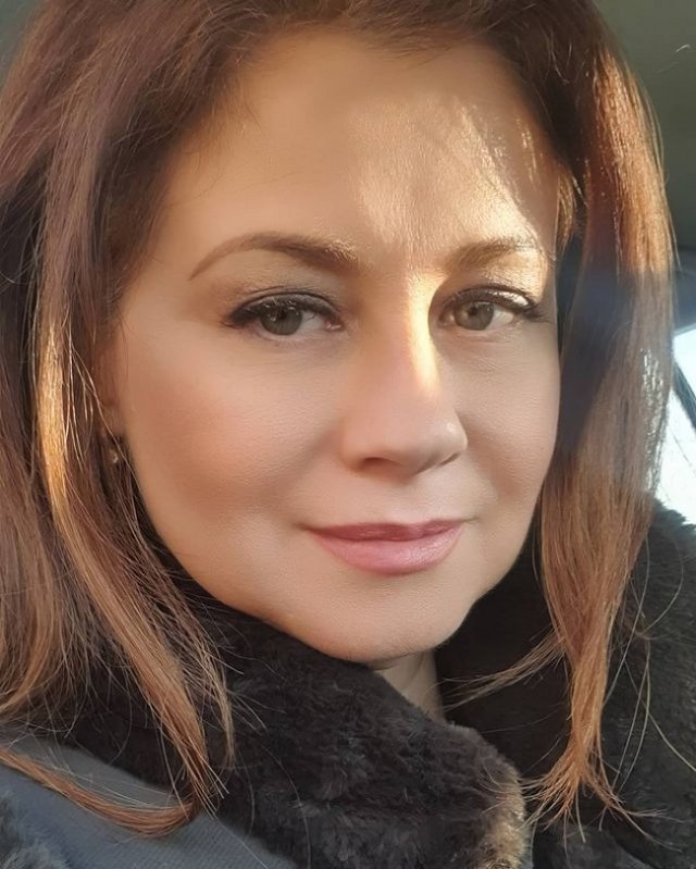 Vedeta nu i-a interzis tinerei de 19 ani să păstreze legătura cu tatăl ei