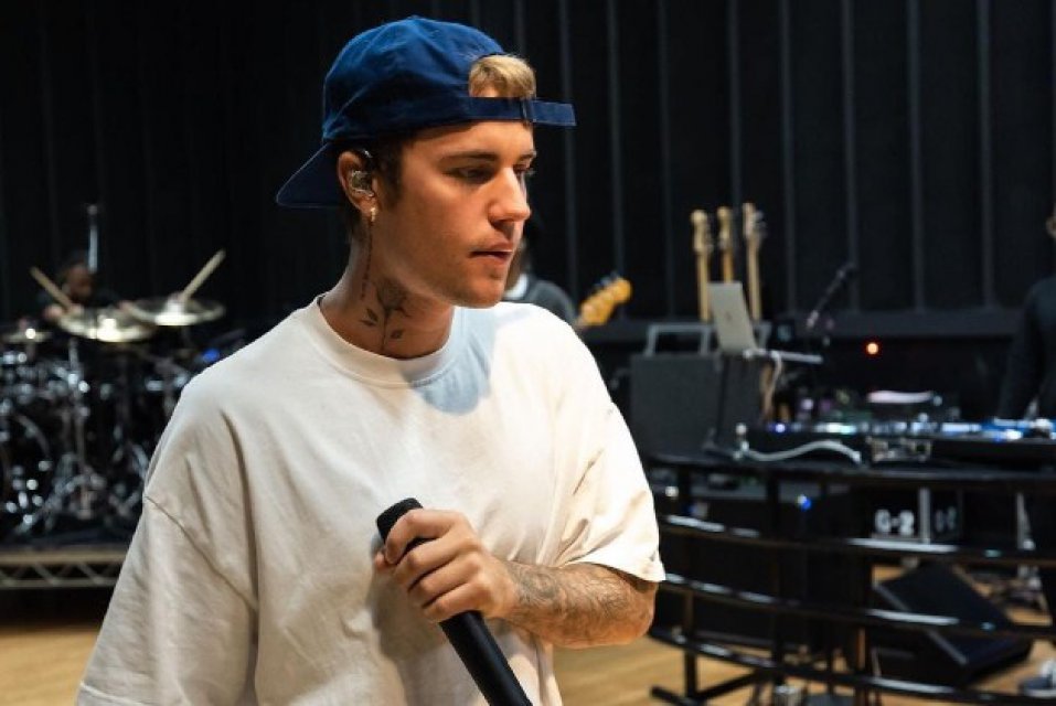 11. Părul lui Justin Bieber.