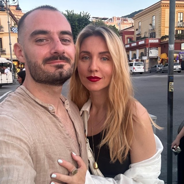 "M-a cerut după ce m-a luat!"
