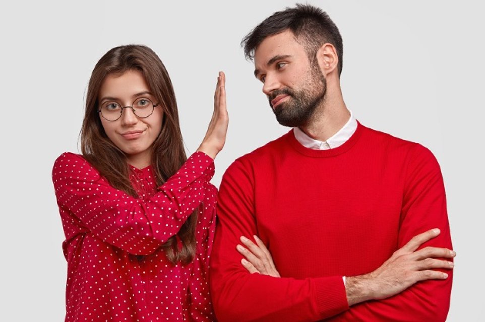 9. Prietenul/prietena cu care ai vrea să ai o conexiune amoroasă nu este pregătit/ă să aibă o relație