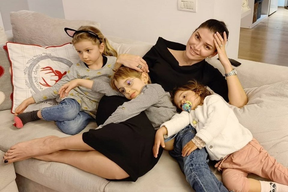 Amândoi se împart între carieră și viața de familie