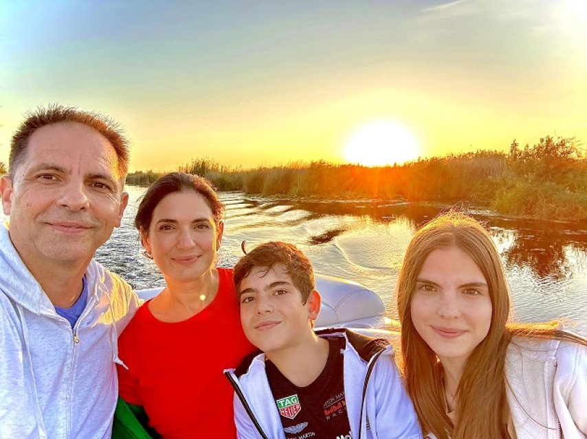 Dan Negru și-a surprins fanii cu o fotografie rară de familie