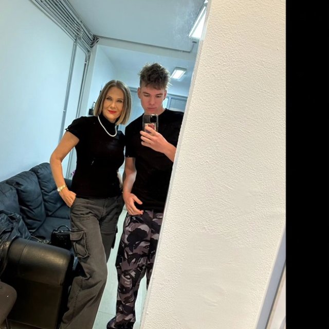 Albert Iovan a moștenit pasiunea pentru modă de la mama sa